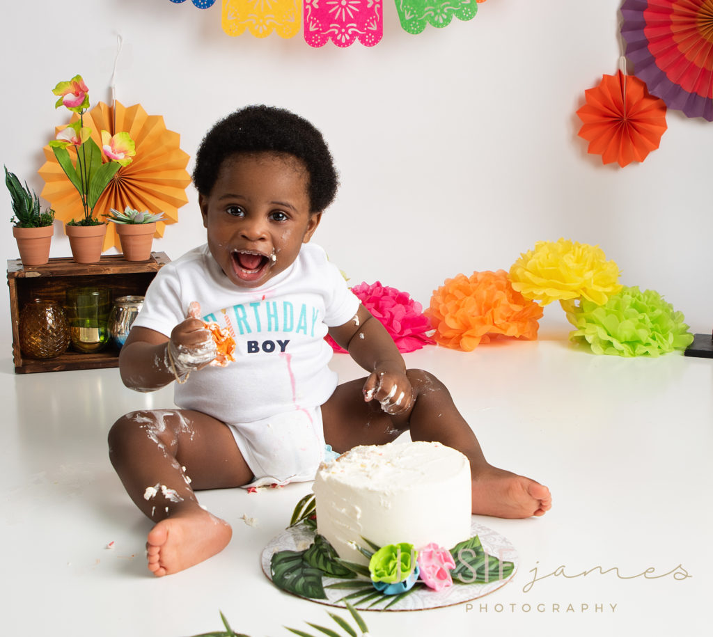 one year old boy cake smash session with an African theme.  